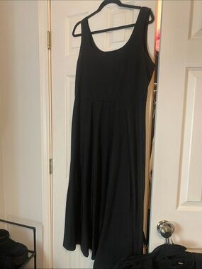 SHEIN Black Sleeveless Scoop Neck Maxi Dress